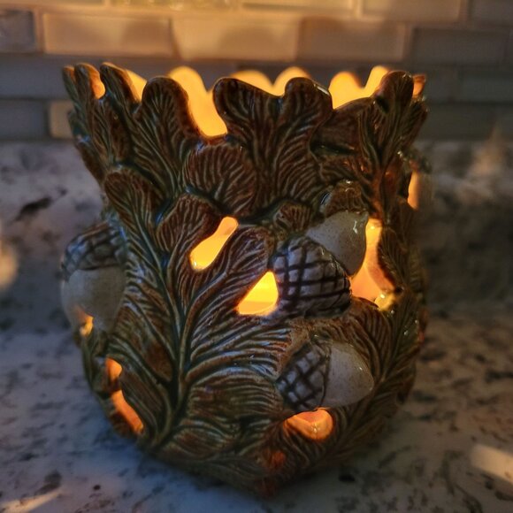 Handcrafted Ceramic Leaf & Acorn Candle Holder - Picture 9 of 12
